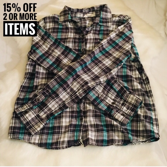 Tops - Woman Button down plaid shirt